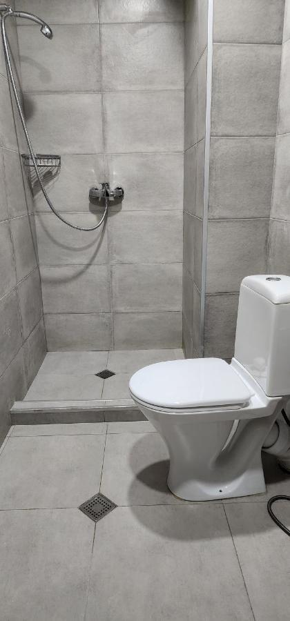 Hotelds Tbiliszi Kültér fotó